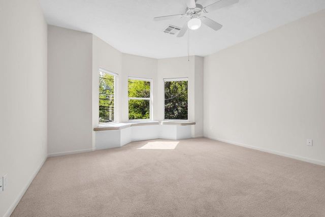 5329 Mcculloch Circle, Houston, TX 77056