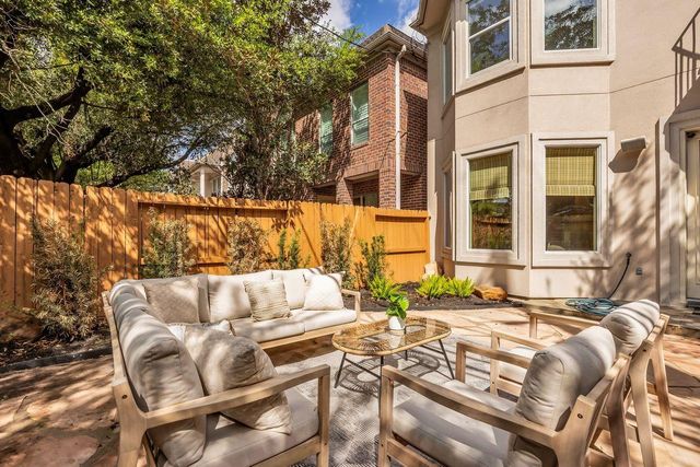 5329 Mcculloch Circle, Houston, TX 77056