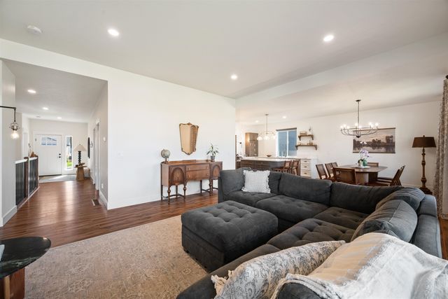 7133 E Beverly Ave, Spokane Valley, WA 99212