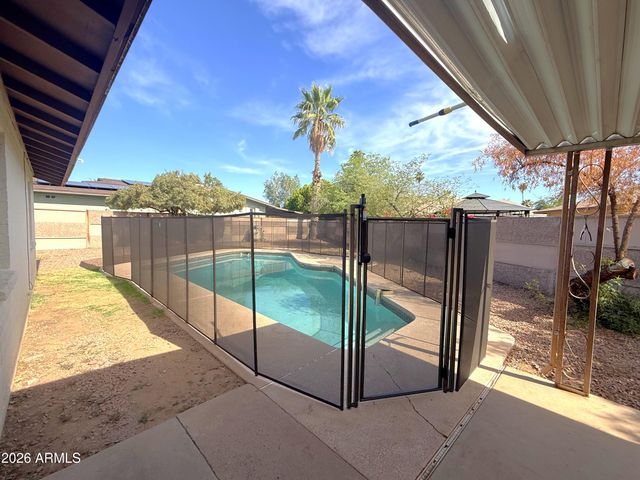 4437 W CATHY Circle, Glendale, AZ 85308