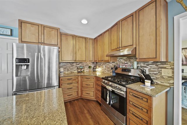 520 Meadowbrook Drive, Adrian, MI 49221