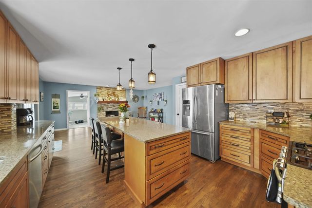 520 Meadowbrook Drive, Adrian, MI 49221