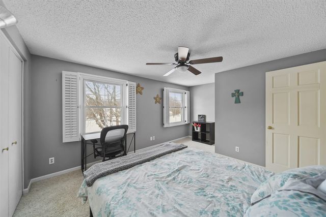 520 Meadowbrook Drive, Adrian, MI 49221