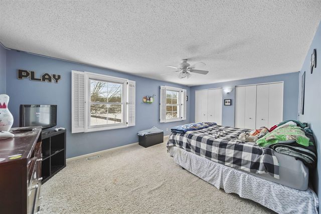 520 Meadowbrook Drive, Adrian, MI 49221