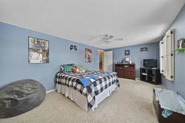 520 Meadowbrook Drive, Adrian, MI 49221