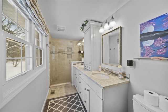 520 Meadowbrook Drive, Adrian, MI 49221