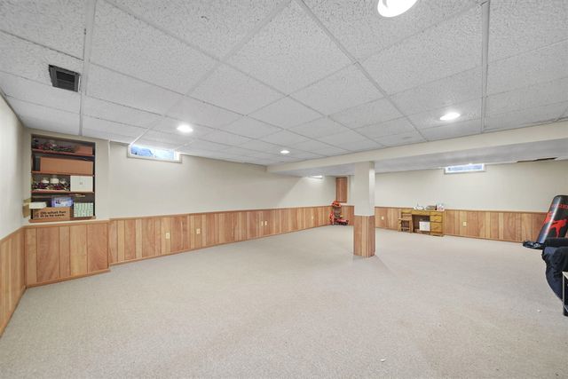 520 Meadowbrook Drive, Adrian, MI 49221