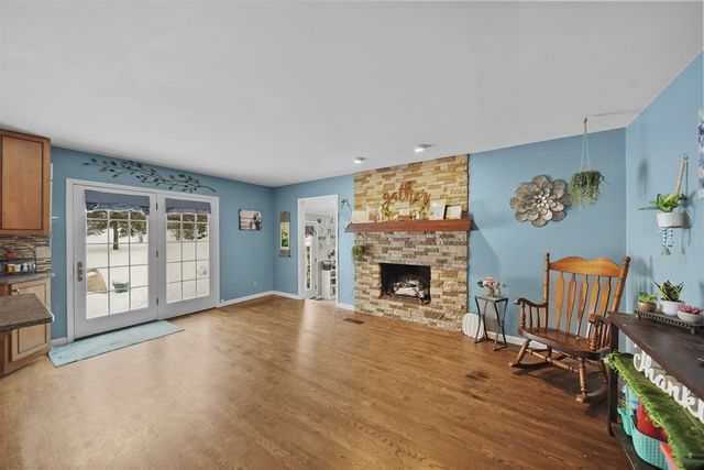 520 Meadowbrook Drive, Adrian, MI 49221