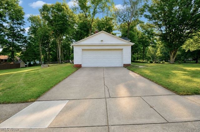 9237 Creekwood Drive, Mentor, OH 44060