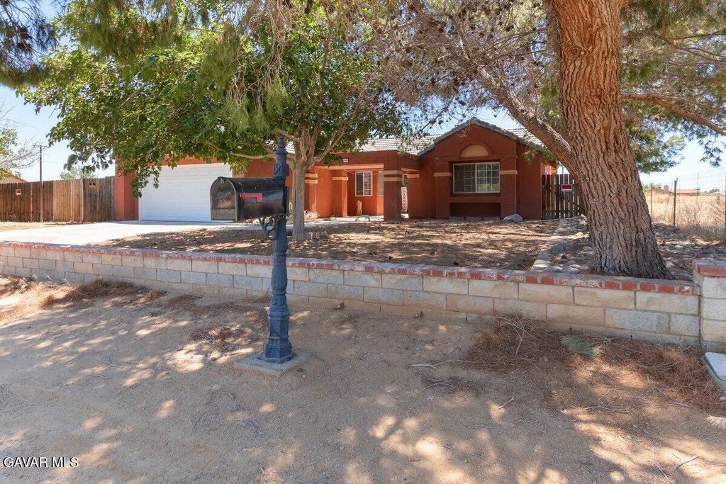 8348 Lime Avenue, California City, CA 93505