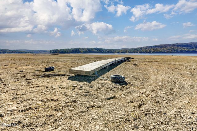 1600 N Shore Road, Hadley, NY 12835