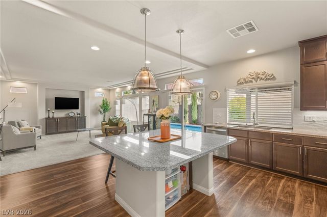 10592 Aphrodite Street, Las Vegas, NV 89183