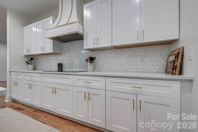 1516 Princess Place, Charlotte, NC 28208