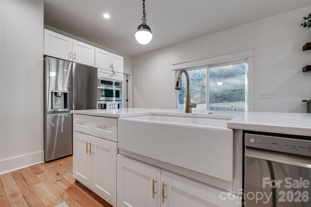 1516 Princess Place, Charlotte, NC 28208