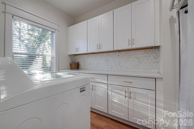 1516 Princess Place, Charlotte, NC 28208