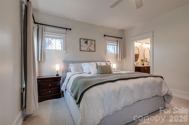 1516 Princess Place, Charlotte, NC 28208