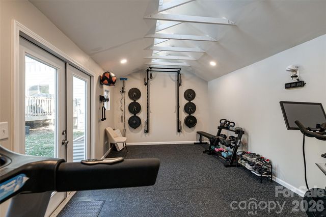 1516 Princess Place, Charlotte, NC 28208