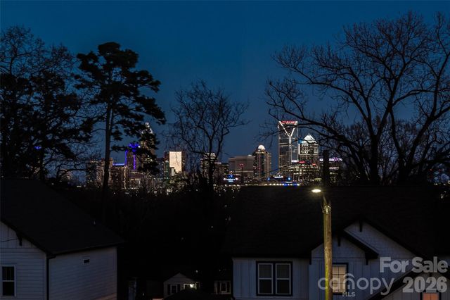 1516 Princess Place, Charlotte, NC 28208