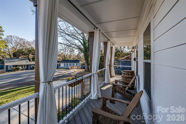 1516 Princess Place, Charlotte, NC 28208