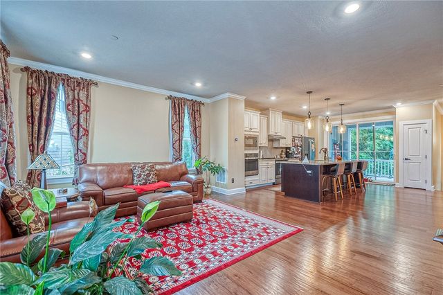 180 Laurel Place Ln, Upper St Clair, PA 15241