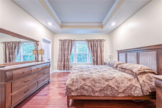 180 Laurel Place Ln, Upper St Clair, PA 15241