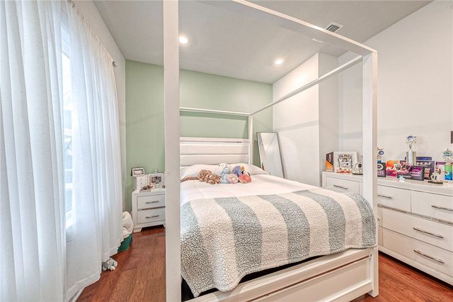 180 Laurel Place Ln, Upper St Clair, PA 15241