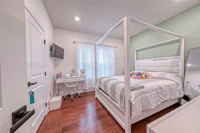 180 Laurel Place Ln, Upper St Clair, PA 15241