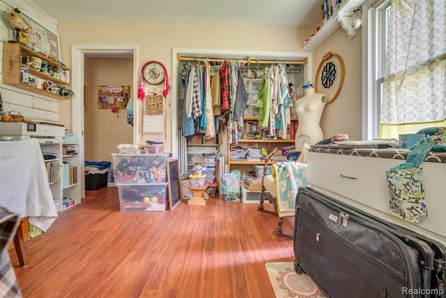 840 W Rose Center Road, Holly, MI 48442