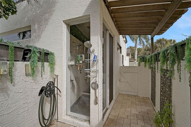 4508 WOODSIDE ROAD, Sarasota, FL 34242