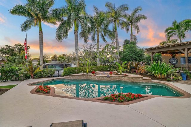 4508 WOODSIDE ROAD, Sarasota, FL 34242