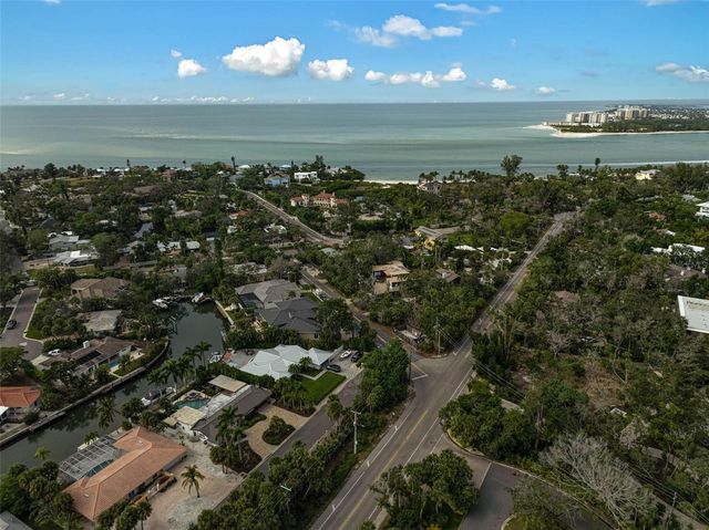 4508 WOODSIDE ROAD, Sarasota, FL 34242