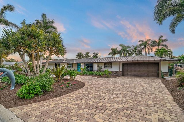 4508 WOODSIDE ROAD, Sarasota, FL 34242