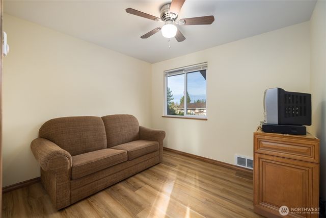 2012 E Belair Drive, Mount Vernon, WA 98273