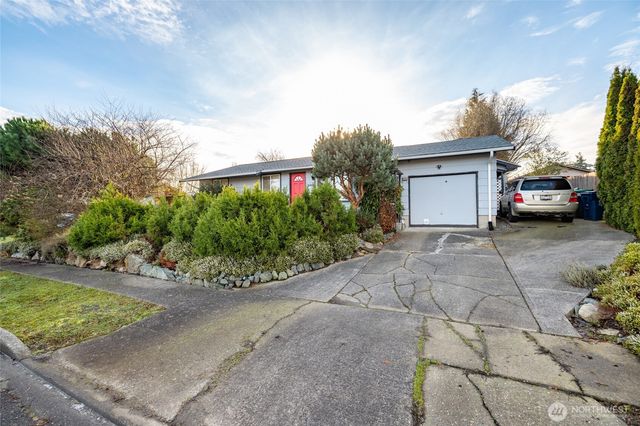 2012 E Belair Drive, Mount Vernon, WA 98273