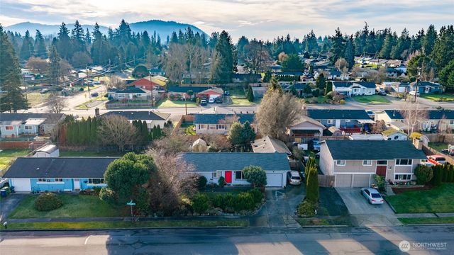 2012 E Belair Drive, Mount Vernon, WA 98273