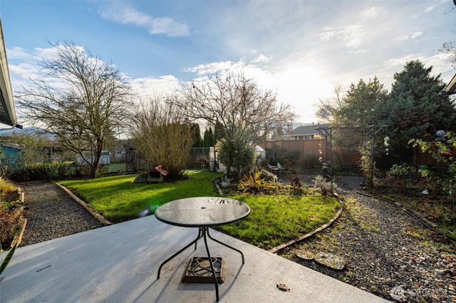 2012 E Belair Drive, Mount Vernon, WA 98273