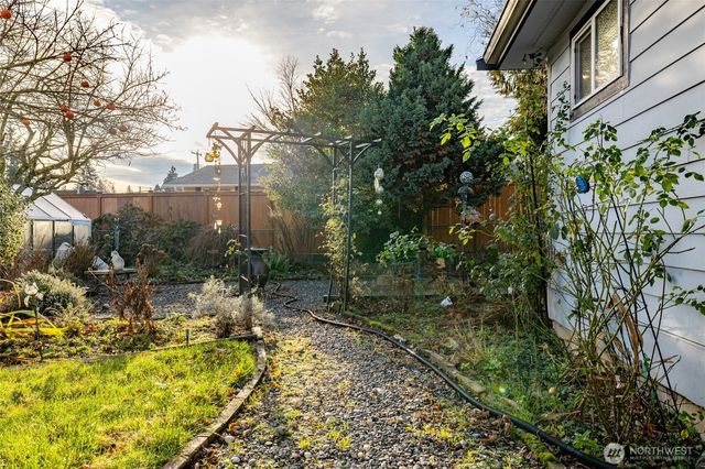 2012 E Belair Drive, Mount Vernon, WA 98273