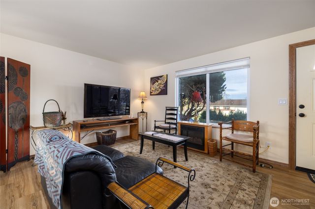 2012 E Belair Drive, Mount Vernon, WA 98273