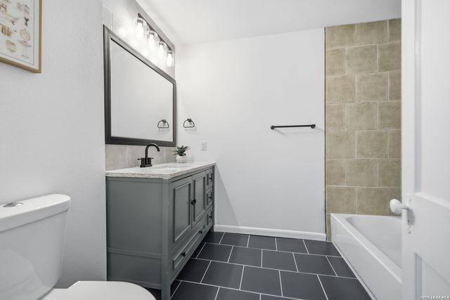 208 Frost, San Antonio, TX 78201