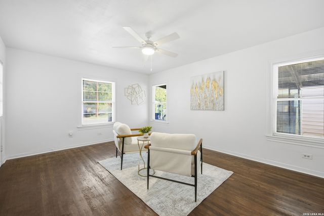 208 Frost, San Antonio, TX 78201