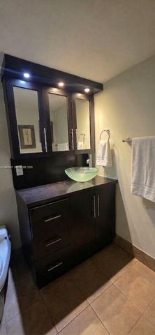 5055 NW 7th St 206, Miami, FL 33126