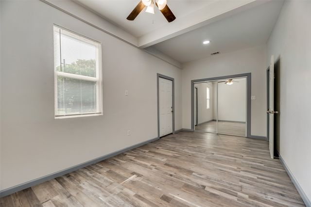 2210 Manor Street, Grand Prairie, TX 75050