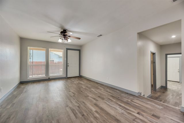 2210 Manor Street, Grand Prairie, TX 75050