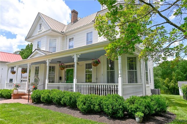 908 High St, Farmville, VA 23901