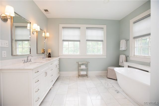 908 High St, Farmville, VA 23901