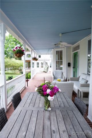 908 High St, Farmville, VA 23901