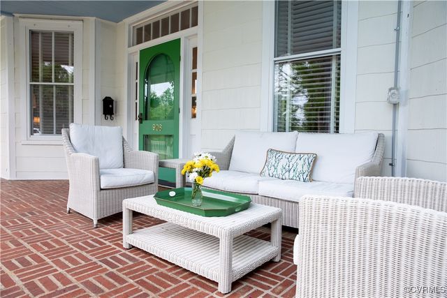 908 High St, Farmville, VA 23901