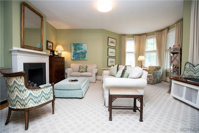 908 High St, Farmville, VA 23901