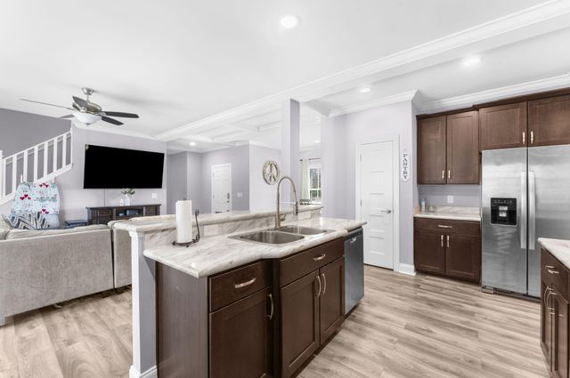 130 Hidden Hills Road, Cross, SC 29436