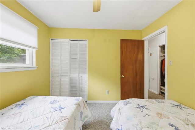 429 Mango DR, Virginia Beach, VA 23452